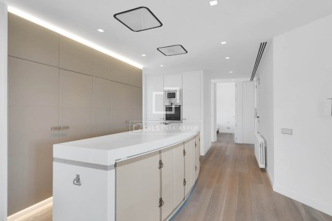 Ático en venta en Barcelona, España 2 dormitorios, 91 m2 No. 192580 - foto 13