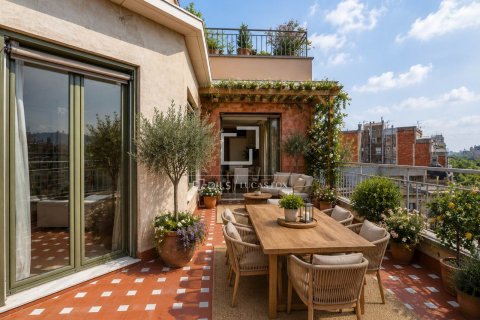 Ático en venta en Barcelona, España 2 dormitorios, 91 m2 No. 192580 - foto 4