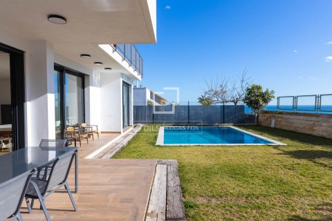 Huvila myytävänä Premia De Dalt, Barcelona, Espanja, 6 makuuhuonetta, 382 m2 No. 160814 - kuva 7