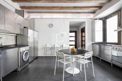 Huoneisto vuokrattavana Barcelona, Espanja, 2 makuuhuonetta, 111 m2 No. 160812 - kuva 15