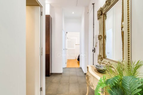 Apartment à vendre à Barcelona, Espagne, 2 chambres, 82 m2 No. 160813 - photo 19