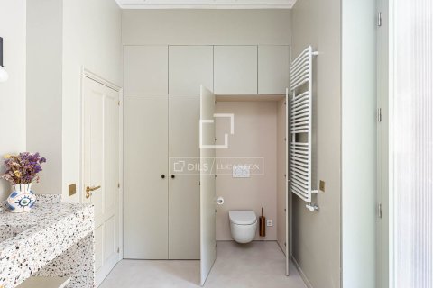 Apartament w Barcelona, Hiszpania 3 sypialnie, 178 mkw. nr 160811 – zdjęcie 24