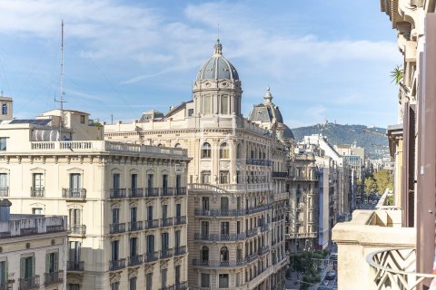 Apartment à Barcelona, Espagne 4 chambres, 137 m2 No. 160816