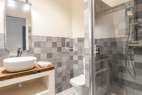 Apartment à vendre à Barcelona, Espagne, 4 chambres, 137 m2 No. 160816 - photo 22