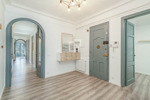 Apartment à vendre à Barcelona, Espagne, 4 chambres, 137 m2 No. 160816 - photo 25