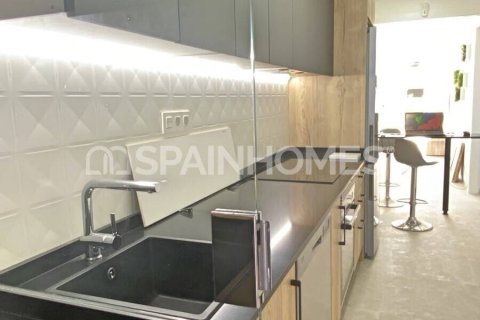 Wohnung zum Verkauf in Torrevieja, Alicante, Spanien 2 Schlafzimmer, 63 m2 Nr. 168683 - Foto 8