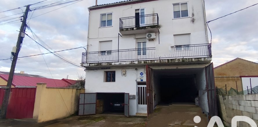 Propiedad comercial en Sahagún, León, España 512 m2 No. 184951