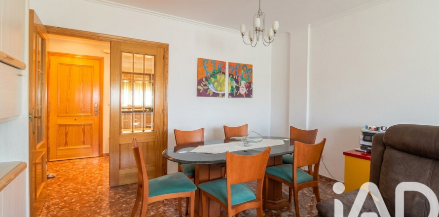 Apartment à Oliva, Valencia, Espagne 3 chambres, 95 m2 No. 184954