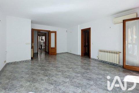 Apartamento en venta en Pollenca, Mallorca, España 3 dormitorios, 85 m2 No. 188175 - foto 3