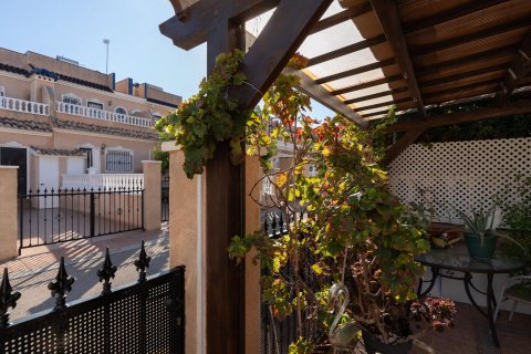 Radhus till salu i Los Dolses, Alicante, Spanien 2 sovrum, 77 kvm. Nr. 146646 - foto 23
