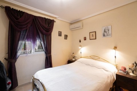 Radhus till salu i Los Dolses, Alicante, Spanien 2 sovrum, 77 kvm. Nr. 146646 - foto 16