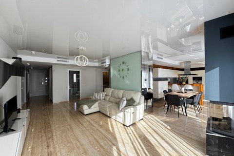 Lägenhet till salu i Torrevieja, Alicante, Spanien 4 sovrum, 361 kvm. Nr. 146648 - foto 19