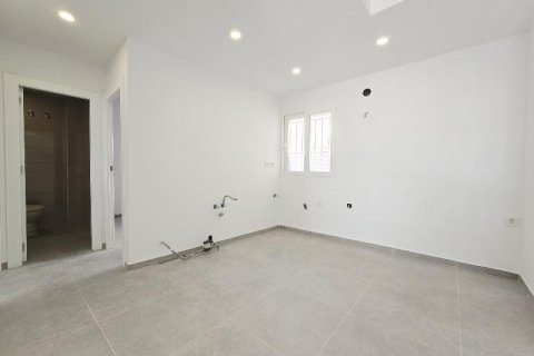 Lägenhet till salu i Torrevieja, Alicante, Spanien 2 sovrum, 82 kvm. Nr. 146647 - foto 8