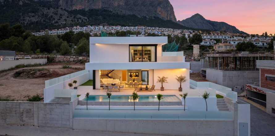 Villa Polop, Alicante, Spain 3 bedrooms, 311 sq.m. No. 133152