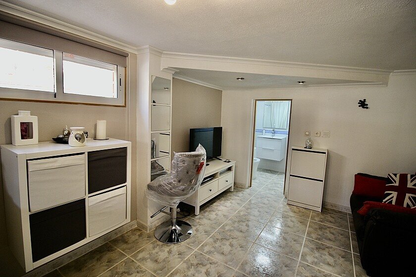 Villa i Villamartin, Alicante, Spanien 4 sovrum, 180 kvm. Nr. 103551