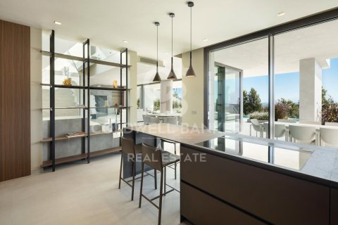 Villa for sale in Benahavis, Malaga, Spain 5 bedrooms, 540 sq.m. No. 157446 - photo 7