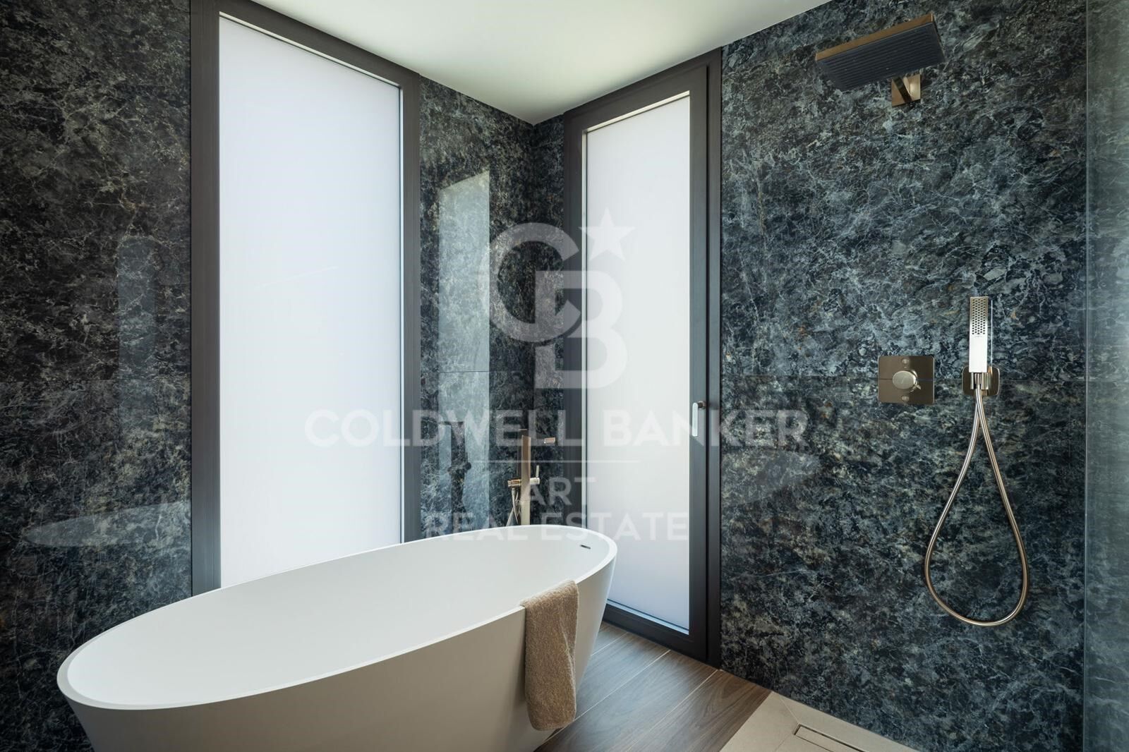 Huvila Benahavis, Malaga, Espanja 5 makuuhuonetta, 540 m2 No. 157446