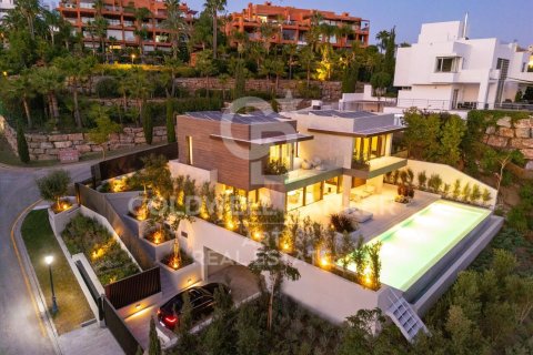 Villa for sale in Benahavis, Malaga, Spain 5 bedrooms, 540 sq.m. No. 157446 - photo 29