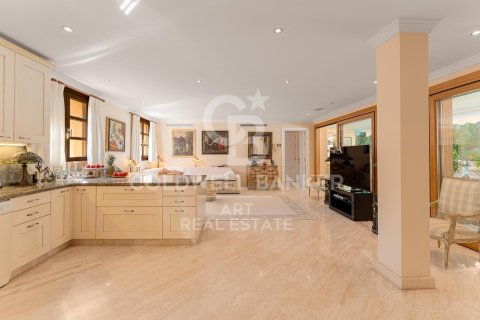 Villa for sale in Marbella, Malaga, Spain 5 bedrooms, 405 sq.m. No. 157449 - photo 7