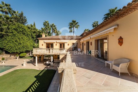 Villa for sale in Marbella, Malaga, Spain 5 bedrooms, 405 sq.m. No. 157449 - photo 23