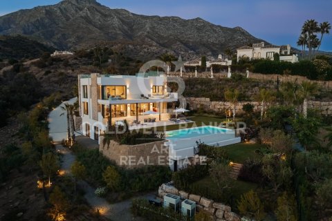 Villa i Marbella, Malaga, Spanien 5 sovrum, 825 kvm. Nr. 157443