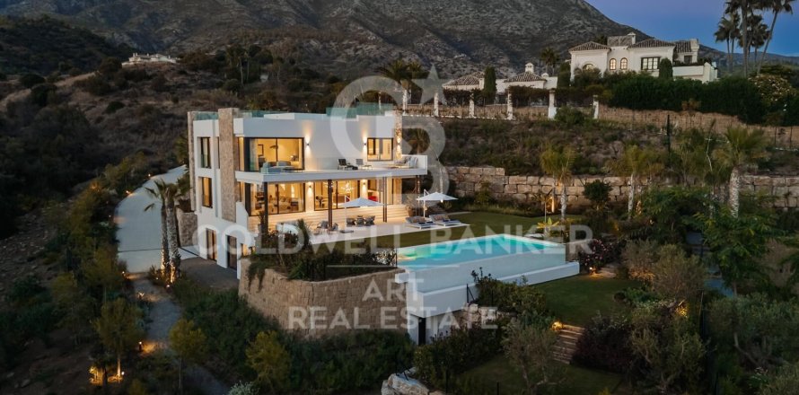 Villa i Marbella, Malaga, Spanien 5 sovrum, 825 kvm. Nr. 157443