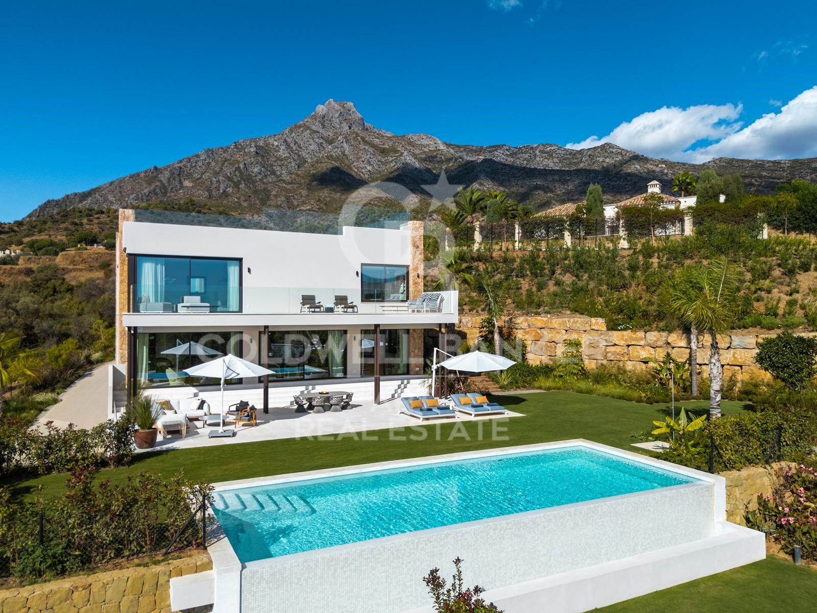 Villa in Marbella, Malaga, Spanien 5 Schlafzimmer, 825 m2 Nr. 157443