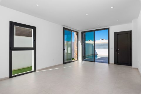 Продажа виллы в Сан-Хавьер, Мурсия, Испания 3 спальни, 100м2 №182261 - фото 5