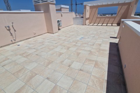 Bungalow en venta en Pilar de la Horadada, Alicante, España 3 dormitorios, No. 182262 - foto 11