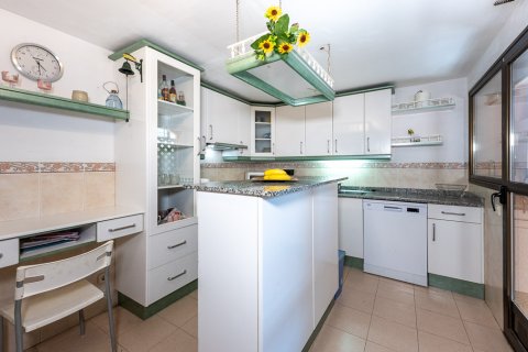 Apartment for rent in Palma de Majorca, Mallorca, Spain 3 bedrooms, 105 sq.m. No. 178282 - photo 10