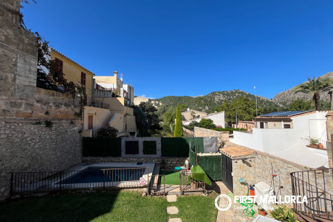Radhus i Pollenca, Mallorca, Spanien 4 sovrum, 221 kvm. Nr. 178284
