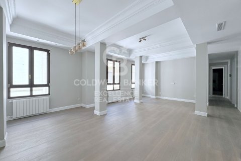 Apartment à Valencia, Espagne 3 chambres, 153 m2 No. 178436