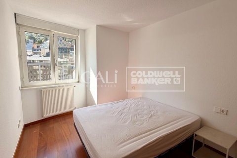 Huoneisto vuokrattavana Principado De Andorra (Ninguna Poblacion Tiene C.P.), Lleida, Espanja, 4 makuuhuonetta, 130 m2 No. 178432 - kuva 11