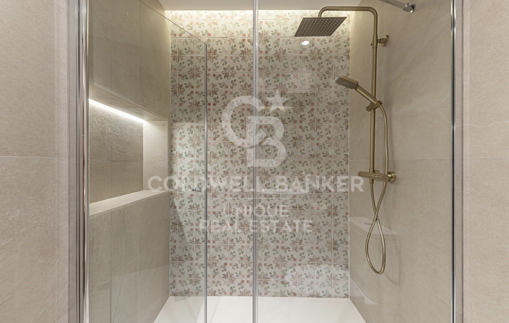 Appartamento a Madrid, Spagna 4 camere da letto, 152 mq. N° 178435