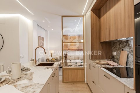 Apartment à vendre à Madrid, Espagne, 4 chambres, 152 m2 No. 178435 - photo 2