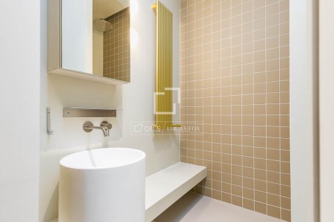 Продажа квартиры в Барселона, Испания 3 спальни, 189м2 №164640 - фото 25