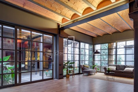 Dzīvoklis Barcelona, Spānijā 1 istaba, 65 m2 Nr. 164635