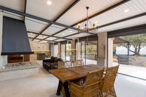 Villa for sale in Sant Pol de Mar, Barcelona, Spain 5 bedrooms, 713 sq.m. No. 164634 - photo 3