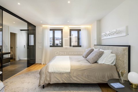 Продажа квартиры в Барселона, Испания 3 спальни, 166м2 №164638 - фото 18