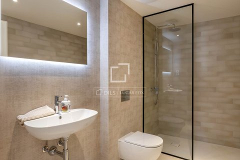 Продажа квартиры в Барселона, Испания 3 спальни, 166м2 №164638 - фото 26