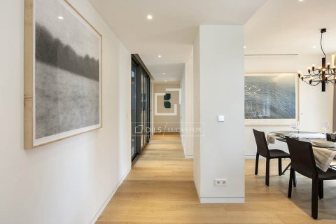 Продажа квартиры в Барселона, Испания 3 спальни, 166м2 №164638 - фото 12