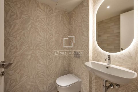 Продажа квартиры в Барселона, Испания 3 спальни, 166м2 №164638 - фото 27