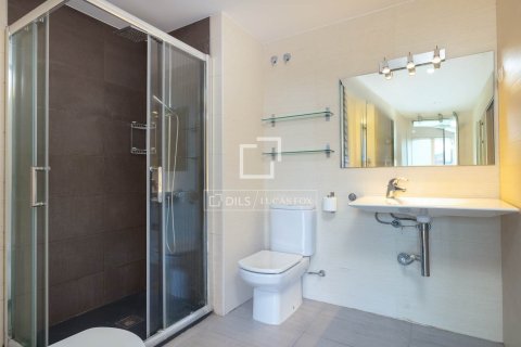 Villa for sale in Sant Pol de Mar, Barcelona, Spain 3 bedrooms, 219 sq.m. No. 164637 - photo 20