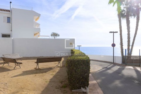 Villa for sale in Sant Pol de Mar, Barcelona, Spain 3 bedrooms, 219 sq.m. No. 164637 - photo 28