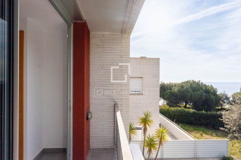 Villa for sale in Sant Pol de Mar, Barcelona, Spain 3 bedrooms, 219 sq.m. No. 164637 - photo 22