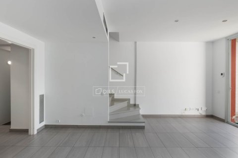 Villa for sale in Sant Pol de Mar, Barcelona, Spain 3 bedrooms, 219 sq.m. No. 164637 - photo 9