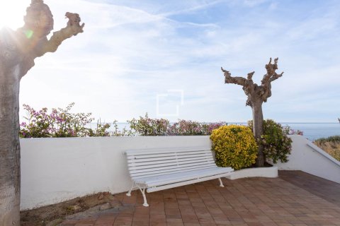 Villa for sale in Sant Pol de Mar, Barcelona, Spain 3 bedrooms, 219 sq.m. No. 164637 - photo 27