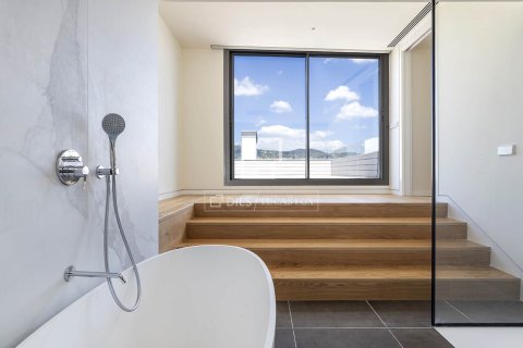 Penthouse w Barcelona, Hiszpania 3 sypialnie, 368 mkw. nr 164639 – zdjęcie 30