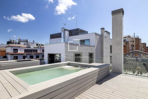 Penthouse w Barcelona, Hiszpania 3 sypialnie, 368 mkw. nr 164639 – zdjęcie 3