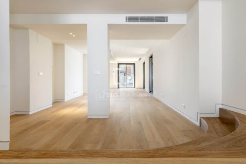 Penthouse w Barcelona, Hiszpania 3 sypialnie, 368 mkw. nr 164639 – zdjęcie 12